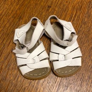 Baby saltwater sandals Size 3